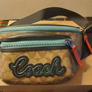 NWT Coach belted bag